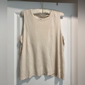 Mate the Label muscle tank in bone